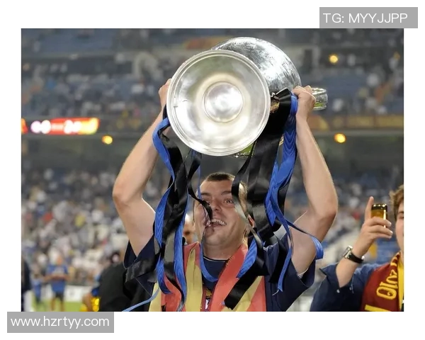 90年代足球传奇球星精彩集锦高清回顾 风云岁月再现辉煌时刻 90年代足球传奇球星精彩集锦高清回顾 风云岁月再现辉煌时刻