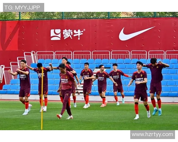 第七次来华的足球球星引发热议 他将如何影响中国足球发展